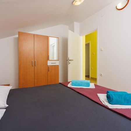 Apartment Davor Драмал Екстериор снимка