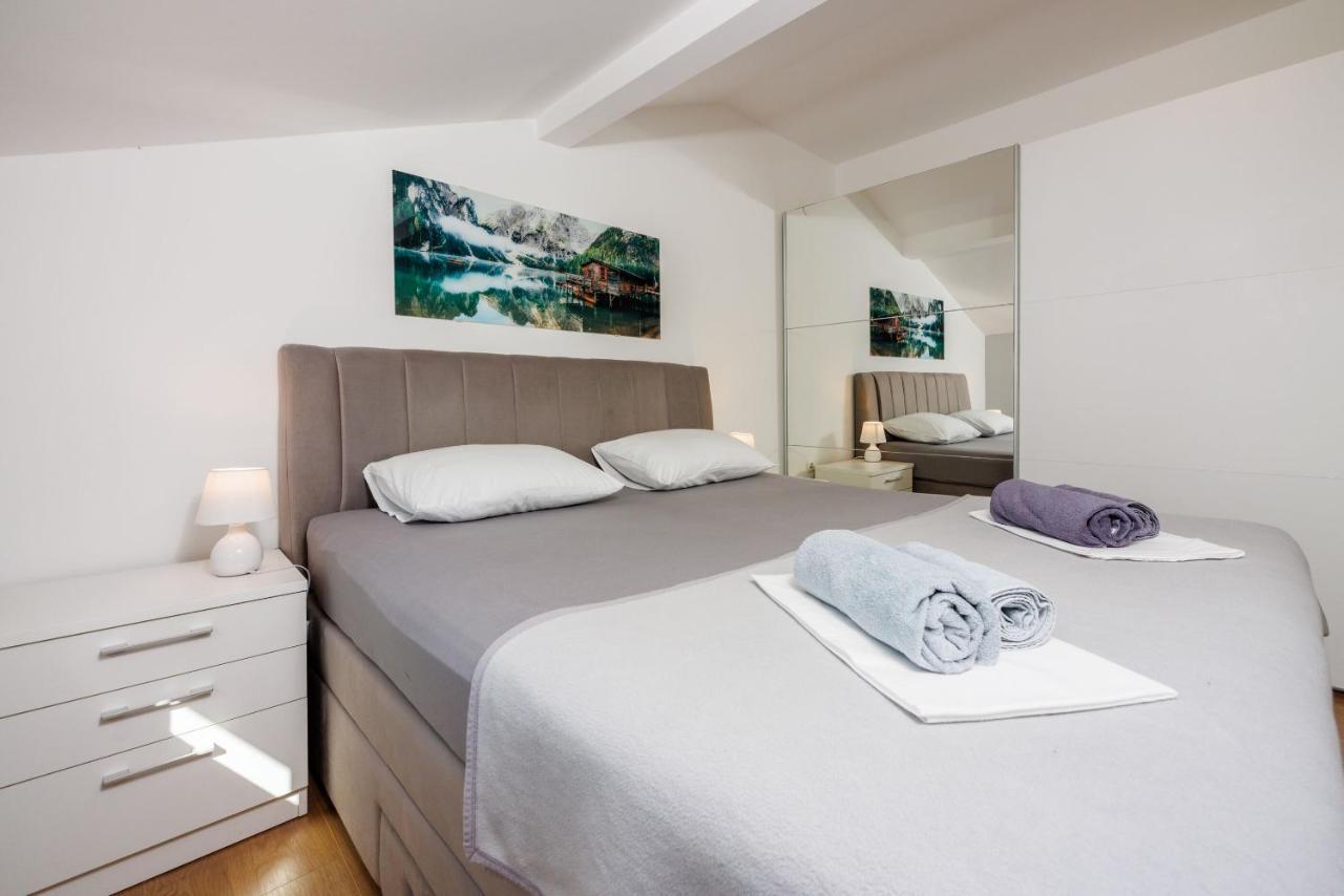 Apartment Davor Драмал Екстериор снимка