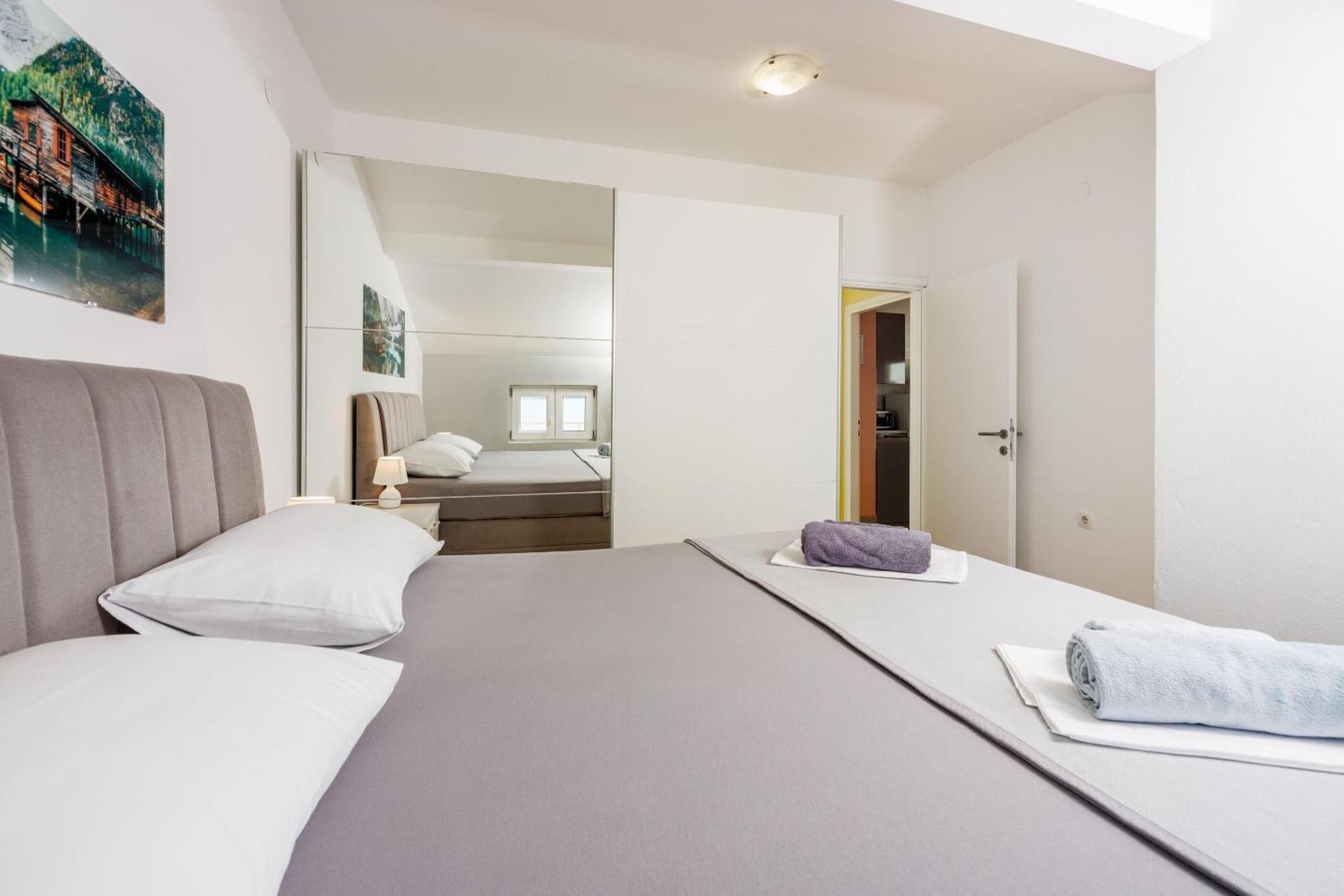 Apartment Davor Драмал Екстериор снимка