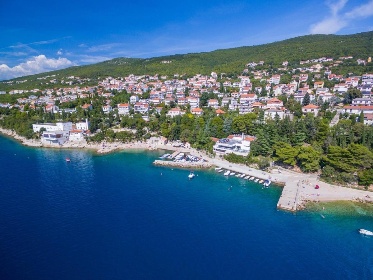 Apartment Davor Драмал Екстериор снимка